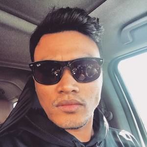 Meet your Posher, Geoffrey dan